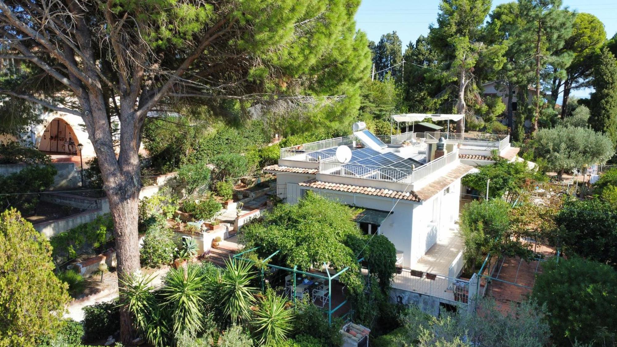 Ferienhaus Salina - Vicina Al Mare Con Giardino Privato